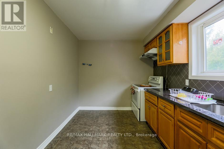 81 Granger (Main & Upper) Avenue, Toronto, Ontario  M1K 3L4 - Photo 11 - E12039370