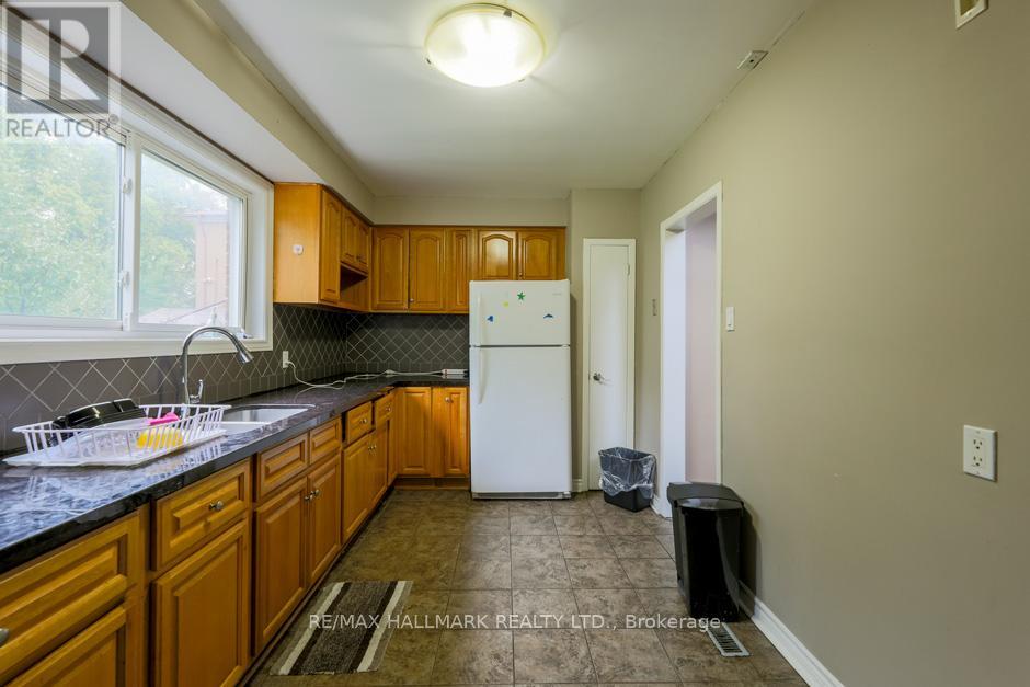 81 Granger (Main & Upper) Avenue, Toronto, Ontario  M1K 3L4 - Photo 9 - E12039370