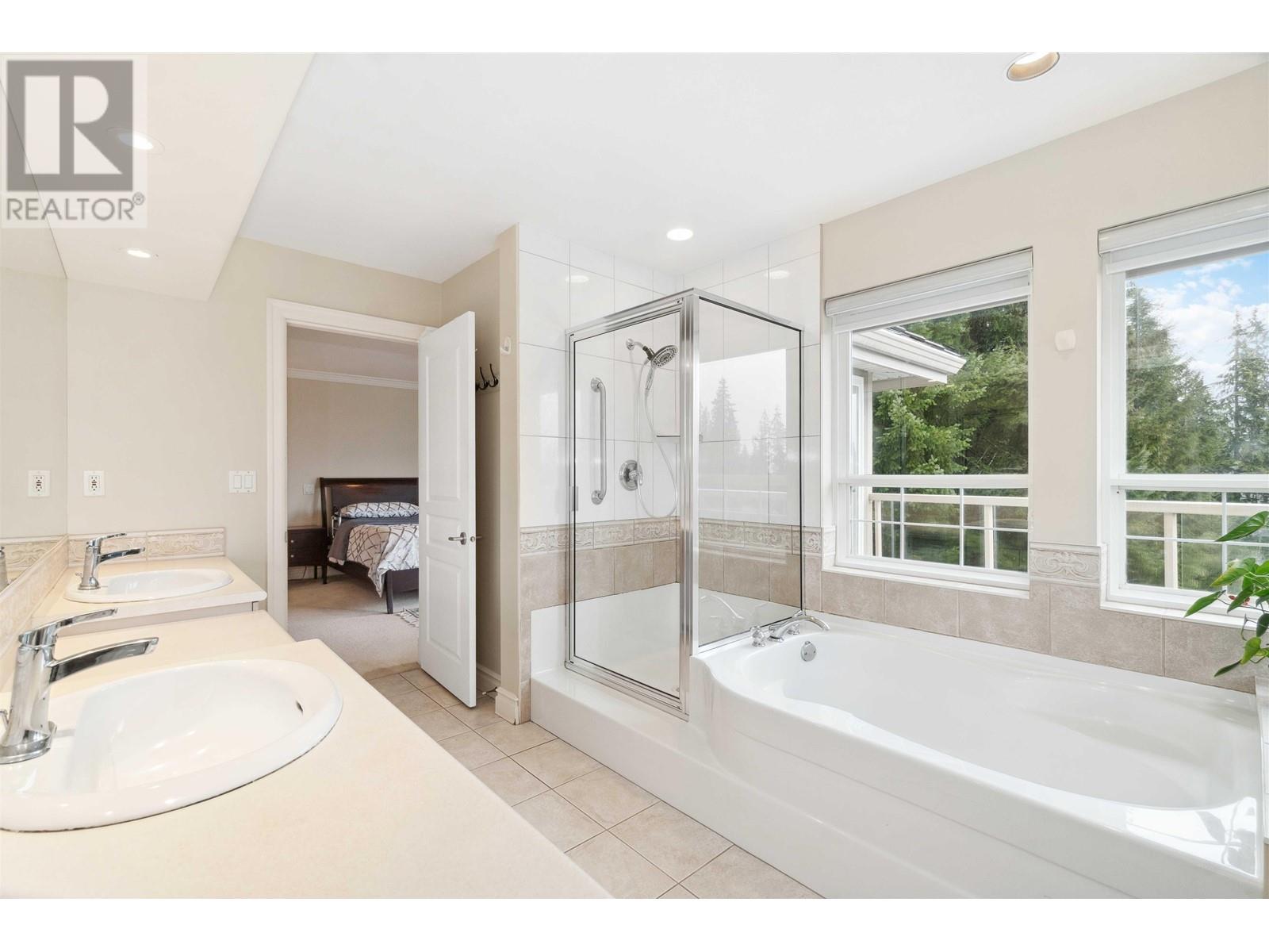 3331 Plateau Boulevard, Coquitlam, British Columbia  V3E 3B8 - Photo 25 - R2981581