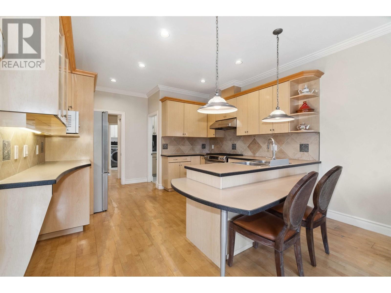 3331 Plateau Boulevard, Coquitlam, British Columbia  V3E 3B8 - Photo 13 - R2981581