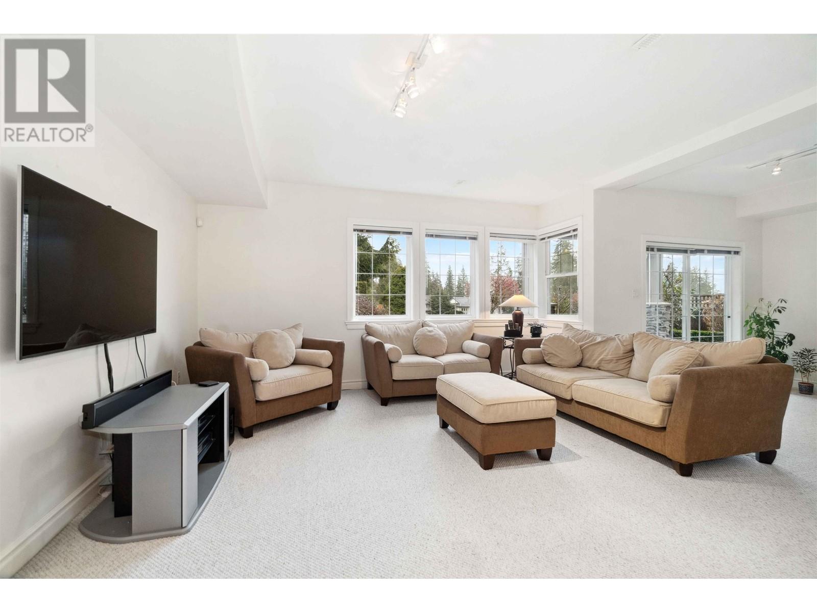 3331 Plateau Boulevard, Coquitlam, British Columbia  V3E 3B8 - Photo 32 - R2981581