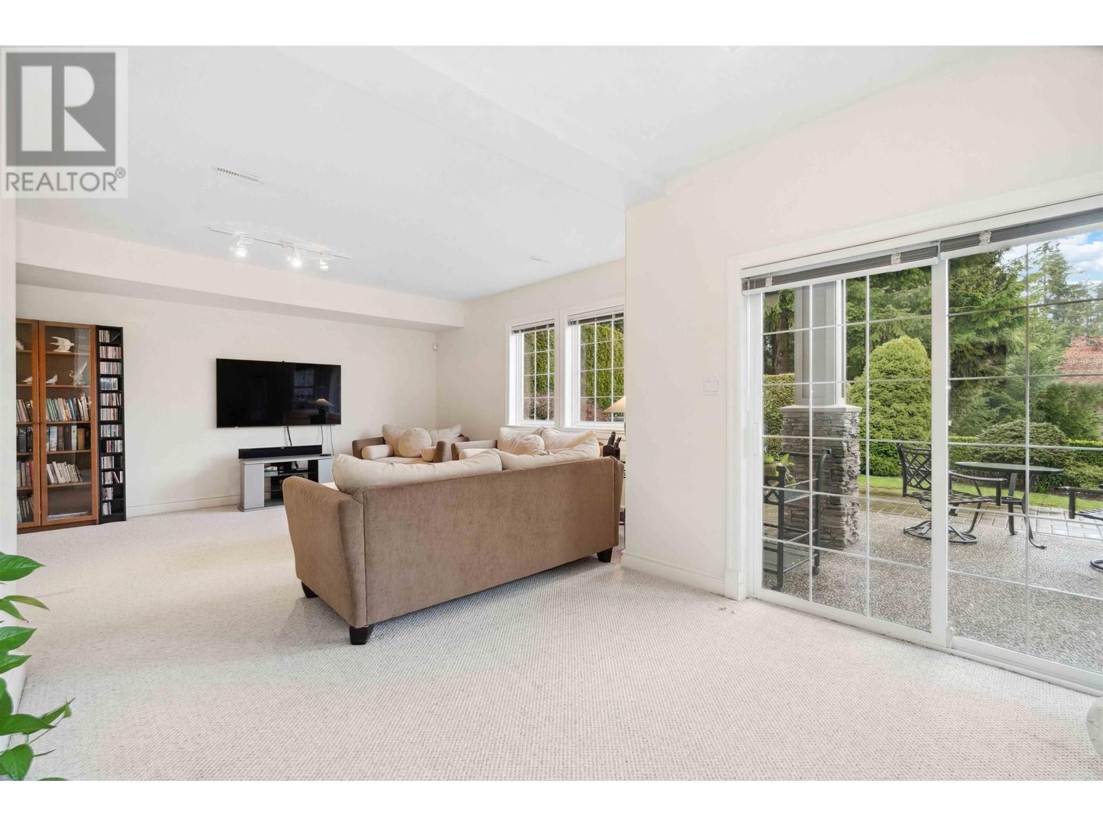 3331 Plateau Boulevard, Coquitlam, British Columbia  V3E 3B8 - Photo 33 - R2981581