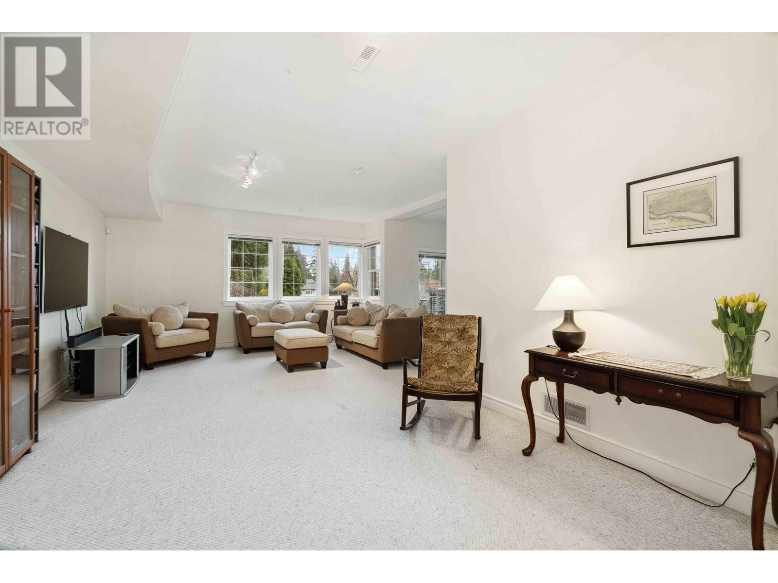3331 Plateau Boulevard, Coquitlam, British Columbia  V3E 3B8 - Photo 31 - R2981581