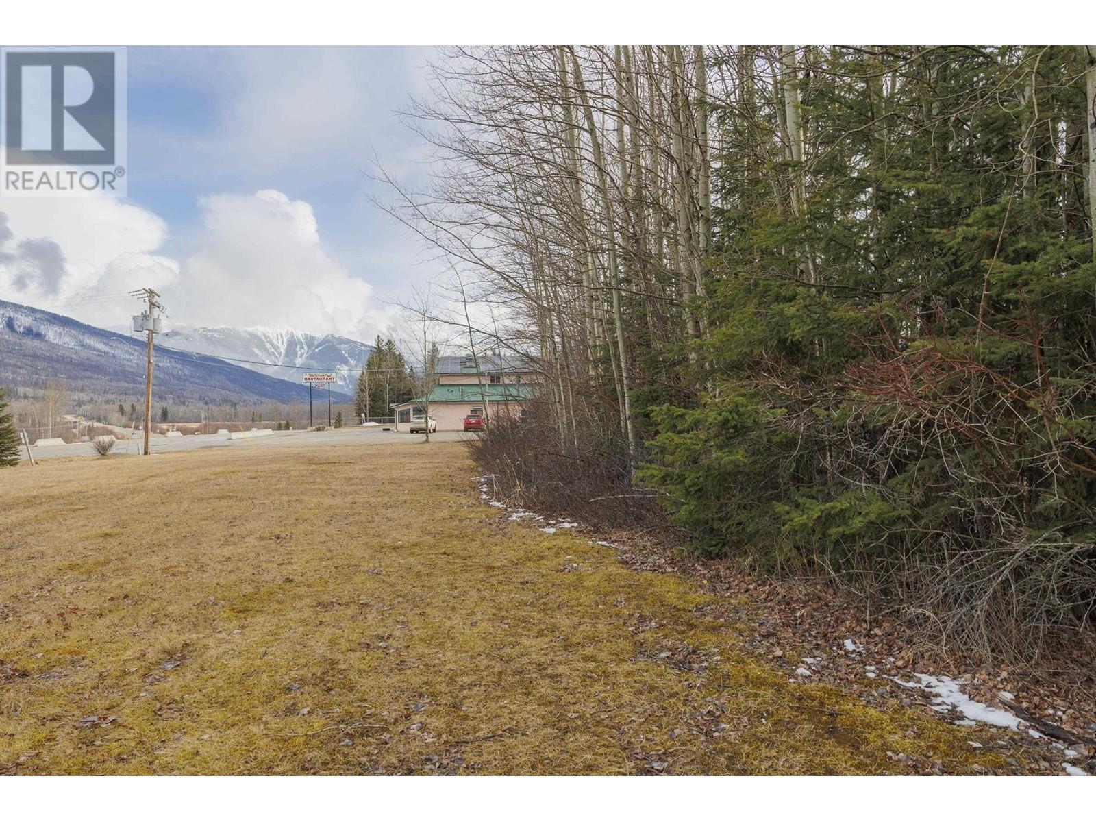 1105 SE FRONTAGE ROAD, McBride, British Columbia