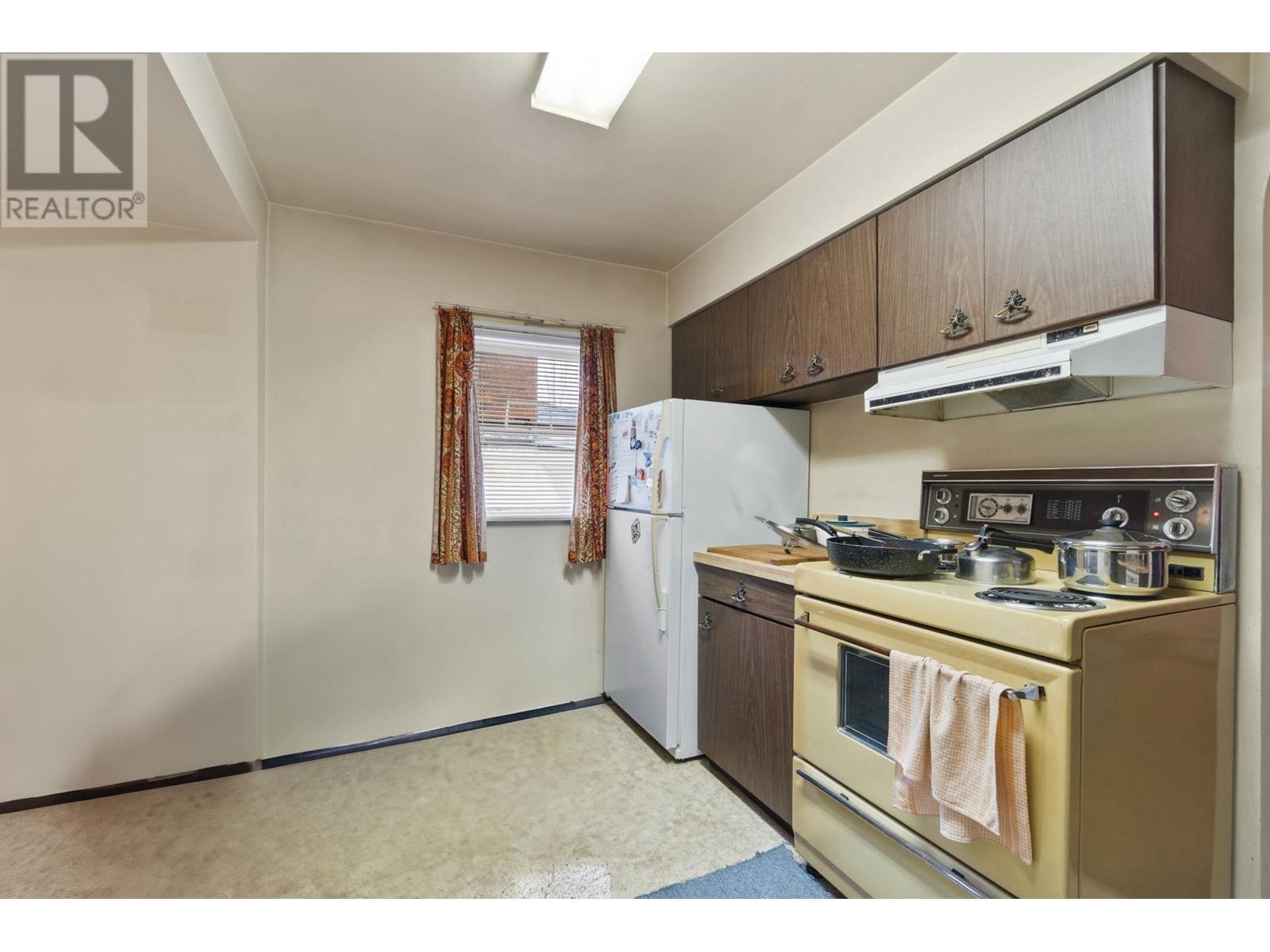 4868 Joyce Street, Vancouver, British Columbia  V5R 4G3 - Photo 6 - R2981559