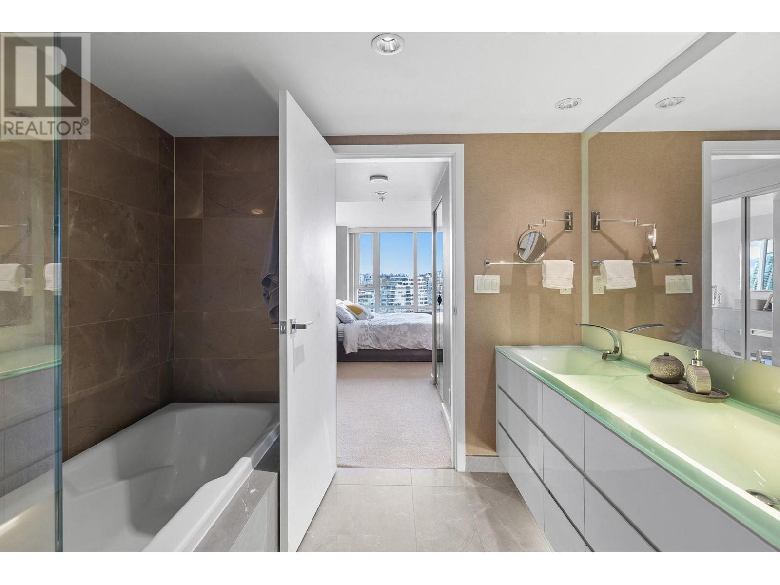 1802 8 Smithe Mews, Vancouver, British Columbia  V6B 0A5 - Photo 16 - R2981644