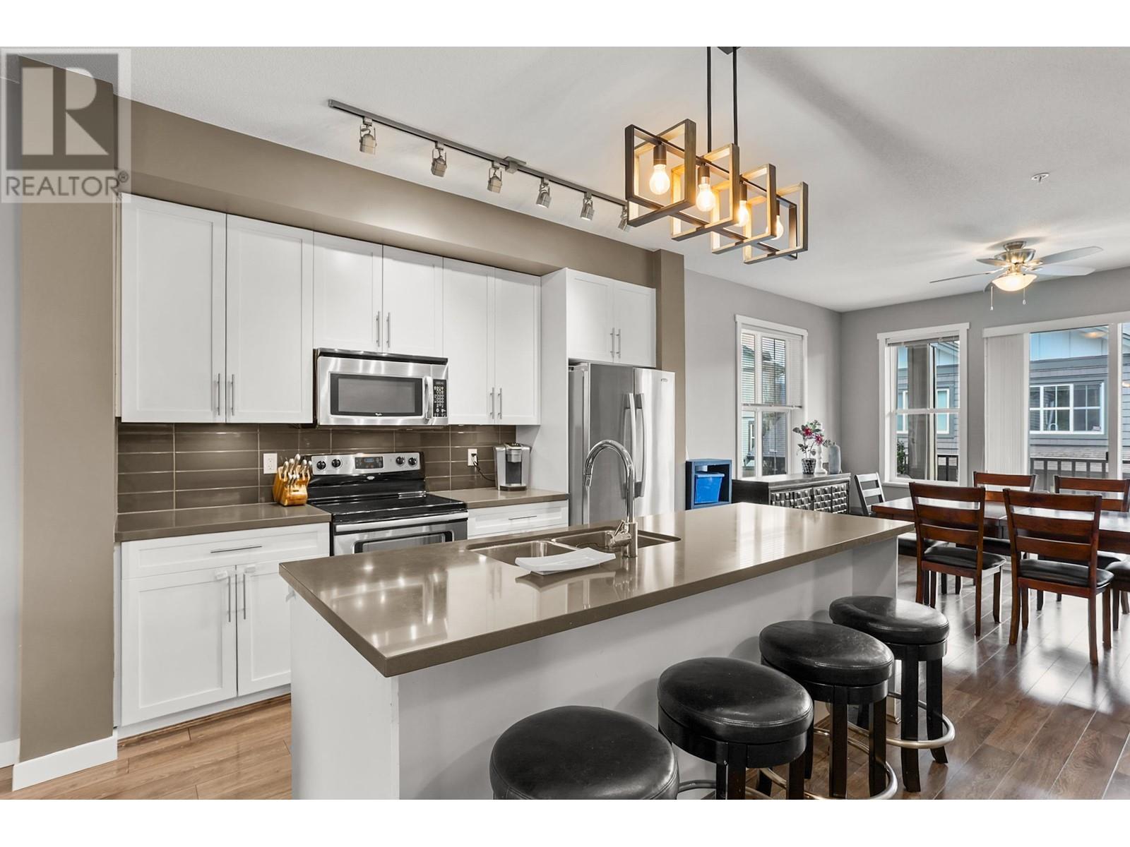 Property at 4 11176 GILKER HILL image 2