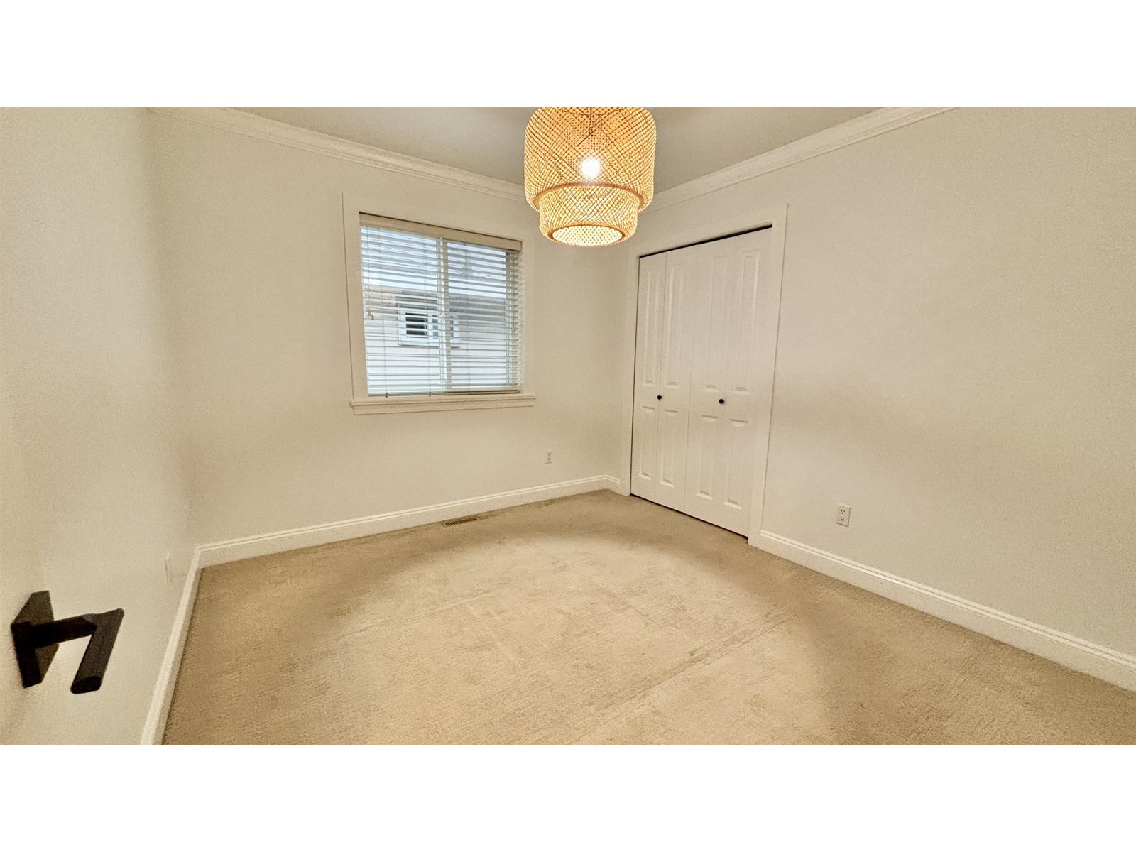 15415 Thrift Avenue, White Rock, British Columbia  V4B 2L8 - Photo 19 - R2981045
