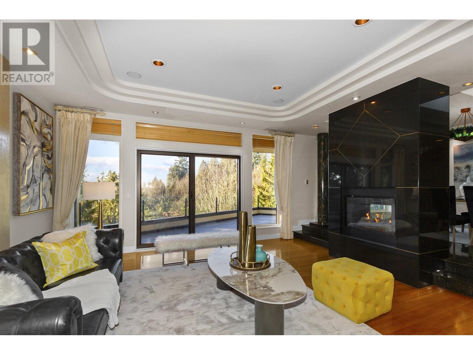 Property at 2780 ROSEBERY AVENUE image 4
