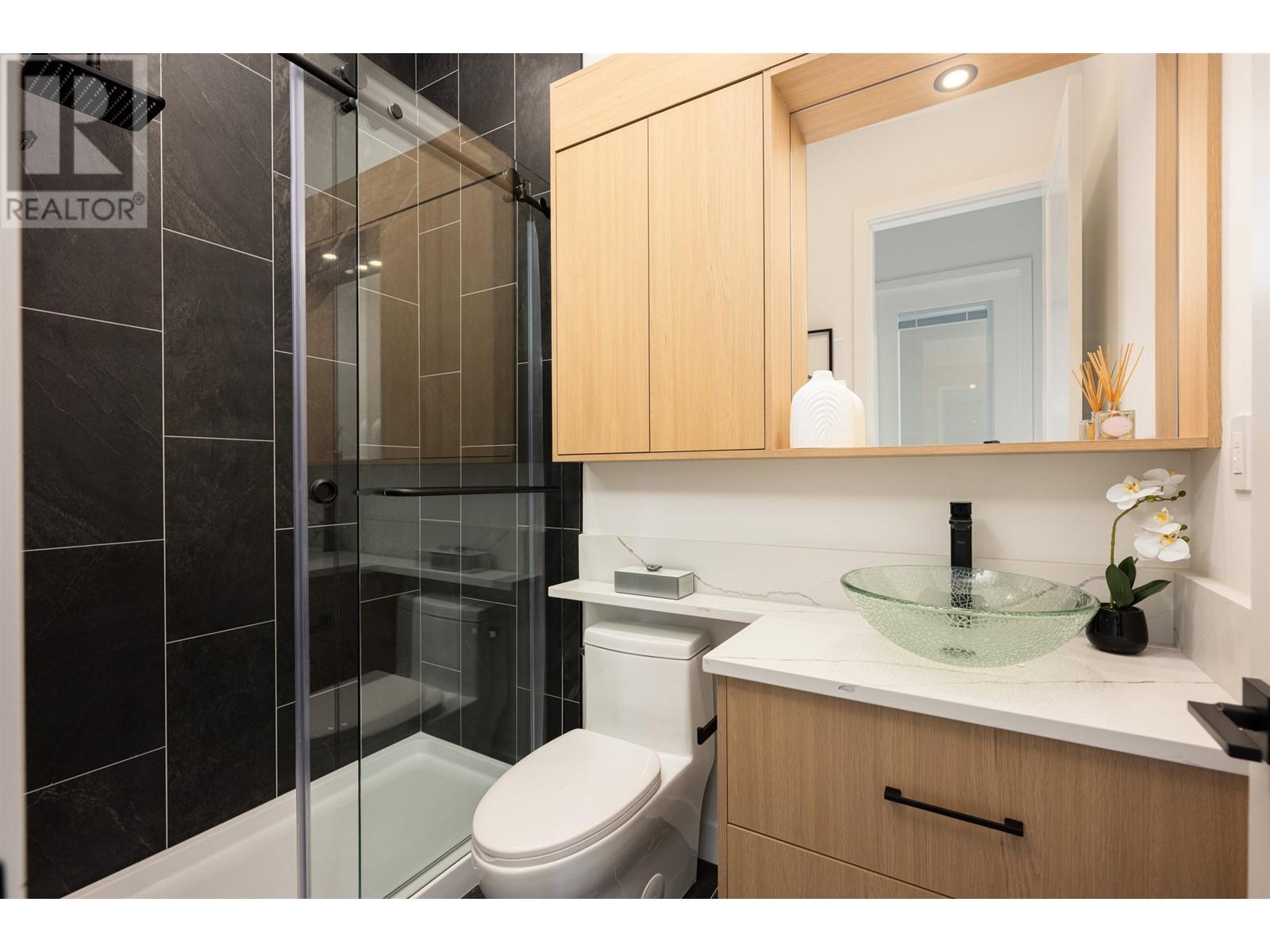101 952 Edgar Avenue, Coquitlam, British Columbia  V3K 2J9 - Photo 6 - R2970974
