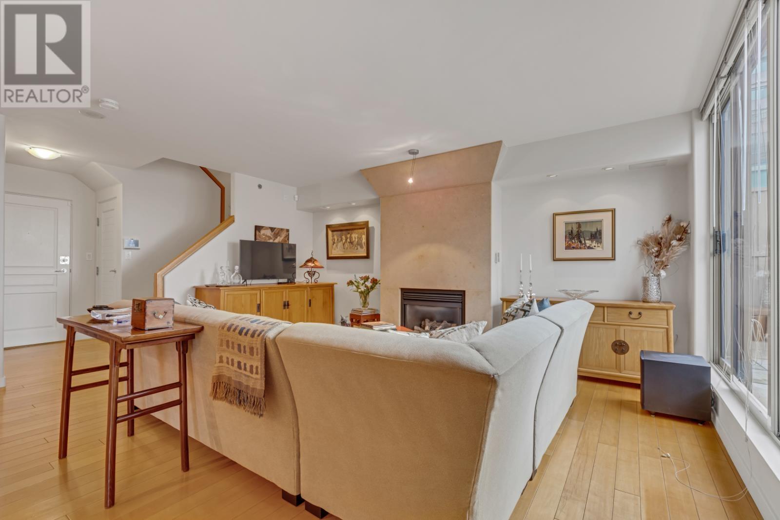 1404 819 Hamilton Street, Vancouver, British Columbia  V6B 6M2 - Photo 8 - R2981629