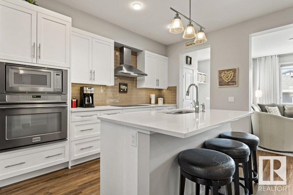 Property at 22531 81 AV NW image 2