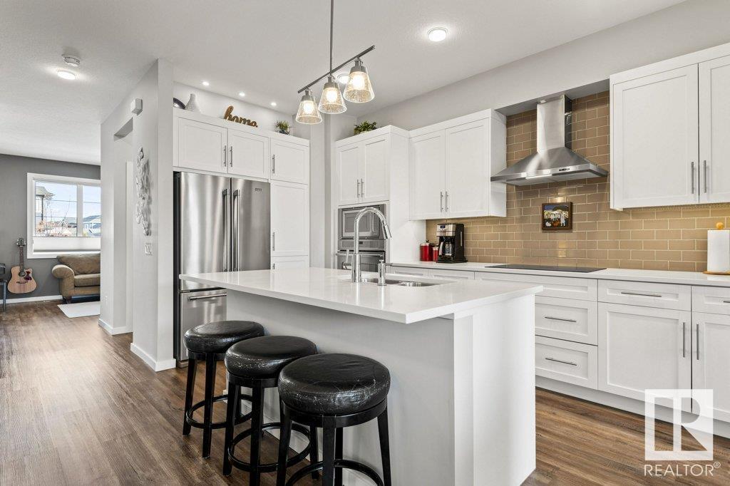 Property at 22531 81 AV NW image 3