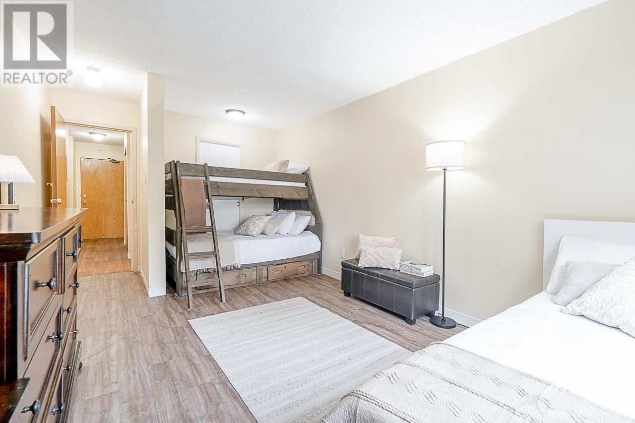 Listing Picture 9 of 16 : 209 6655 LYNAS LANE, Richmond / 烈治文 - 魯藝地產 Yvonne Lu Group - MLS Medallion Club Member