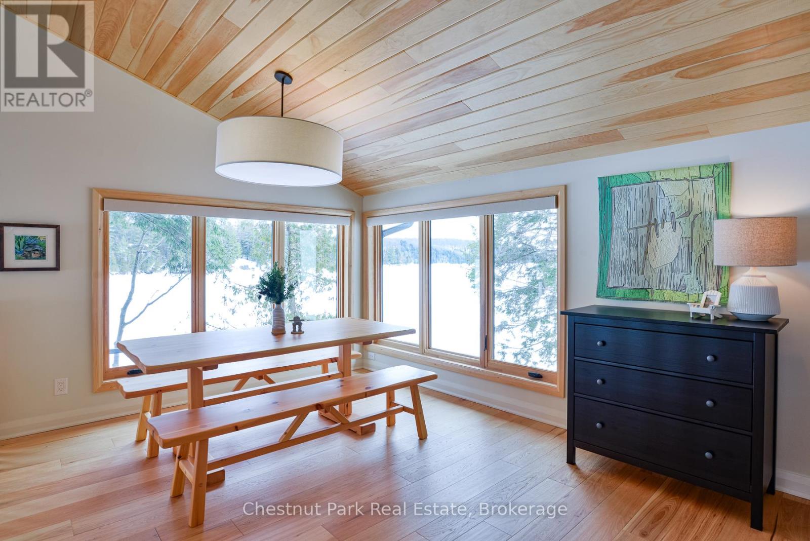2438 Kushog Lake Road, Algonquin Highlands, Ontario  K0M 1J1 - Photo 14 - X12039408