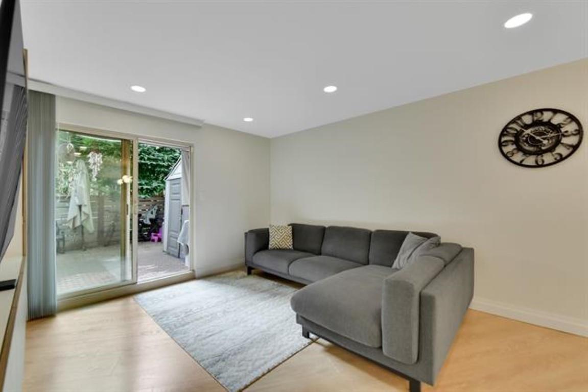 14826 Holly Park Lane, Surrey, British Columbia  V3R 6Y2 - Photo 10 - R2951596