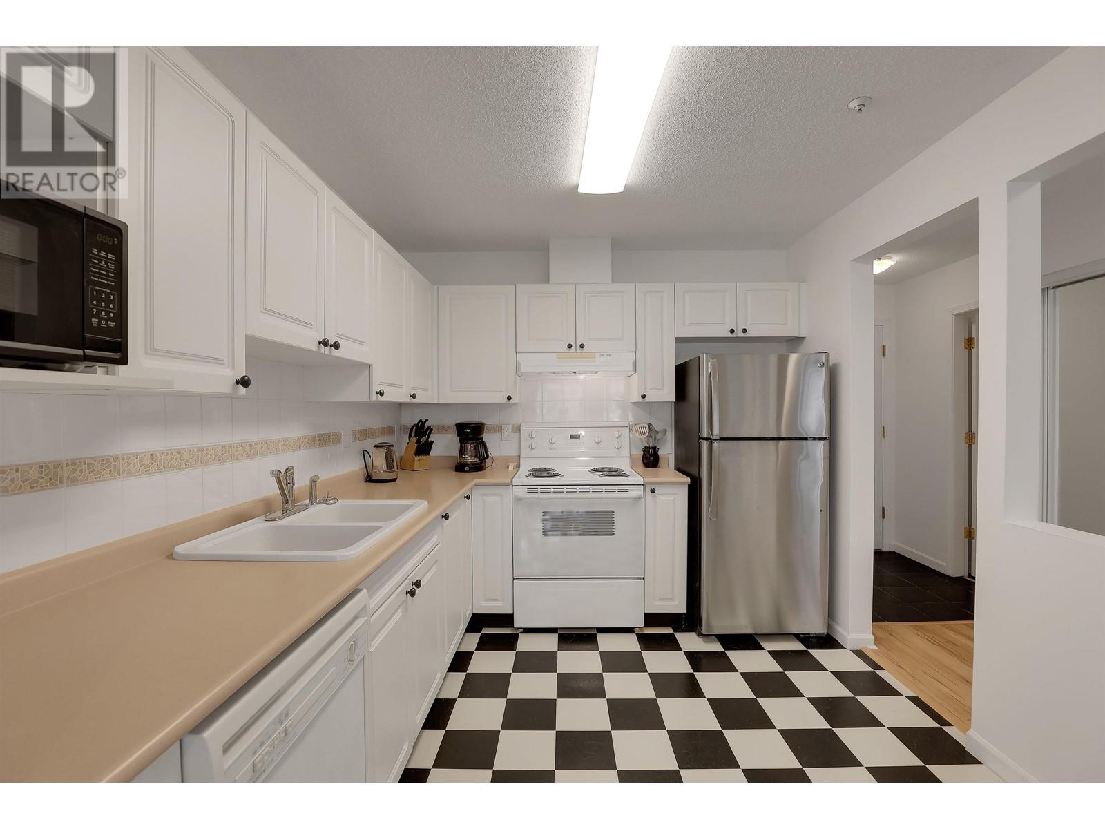 Property at 409 2678 DIXON STREET image 4