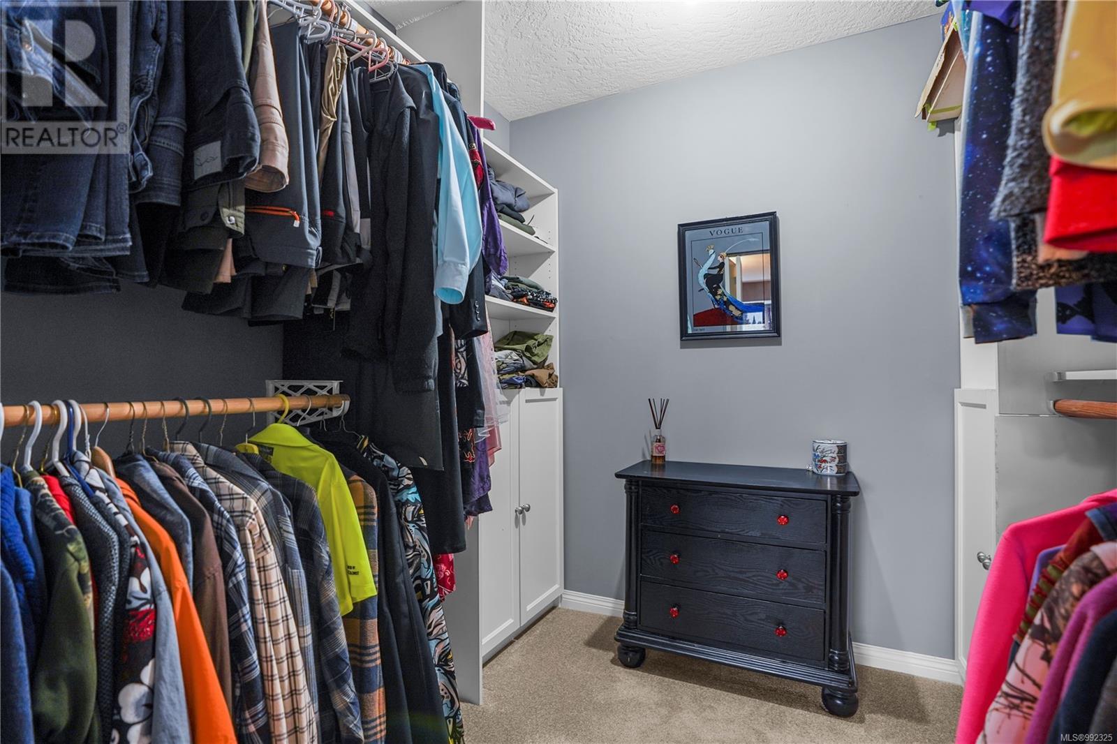 Property at 2541 Wilcox Terr image 3
