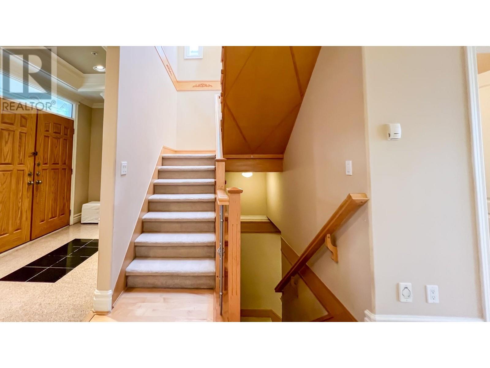 Listing Picture 10 of 39 : 260 W 63RD AVENUE, Vancouver / 溫哥華 - 魯藝地產 Yvonne Lu Group - MLS Medallion Club Member