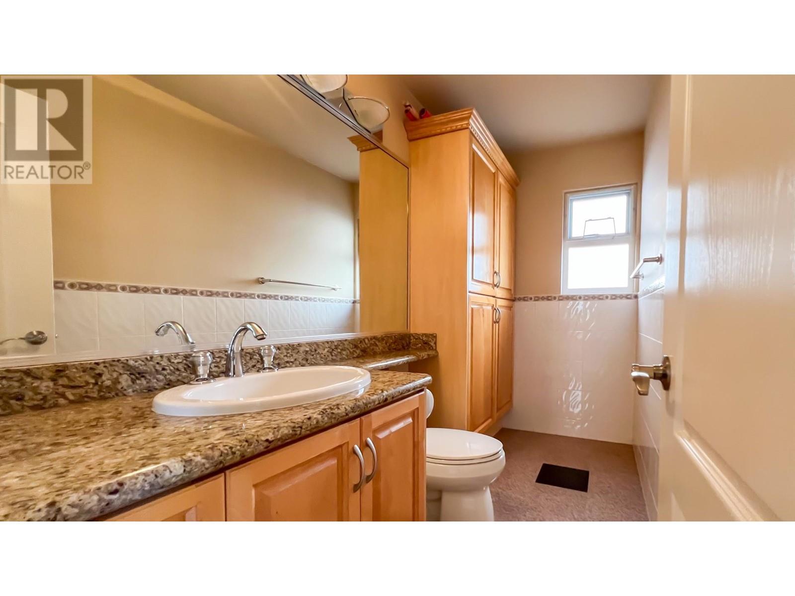 Listing Picture 11 of 39 : 260 W 63RD AVENUE, Vancouver / 溫哥華 - 魯藝地產 Yvonne Lu Group - MLS Medallion Club Member