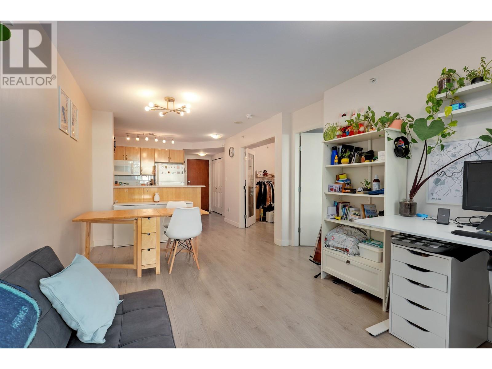 902 2763 Chandlery Place, Vancouver, British Columbia  V5S 4V4 - Photo 2 - R2981097