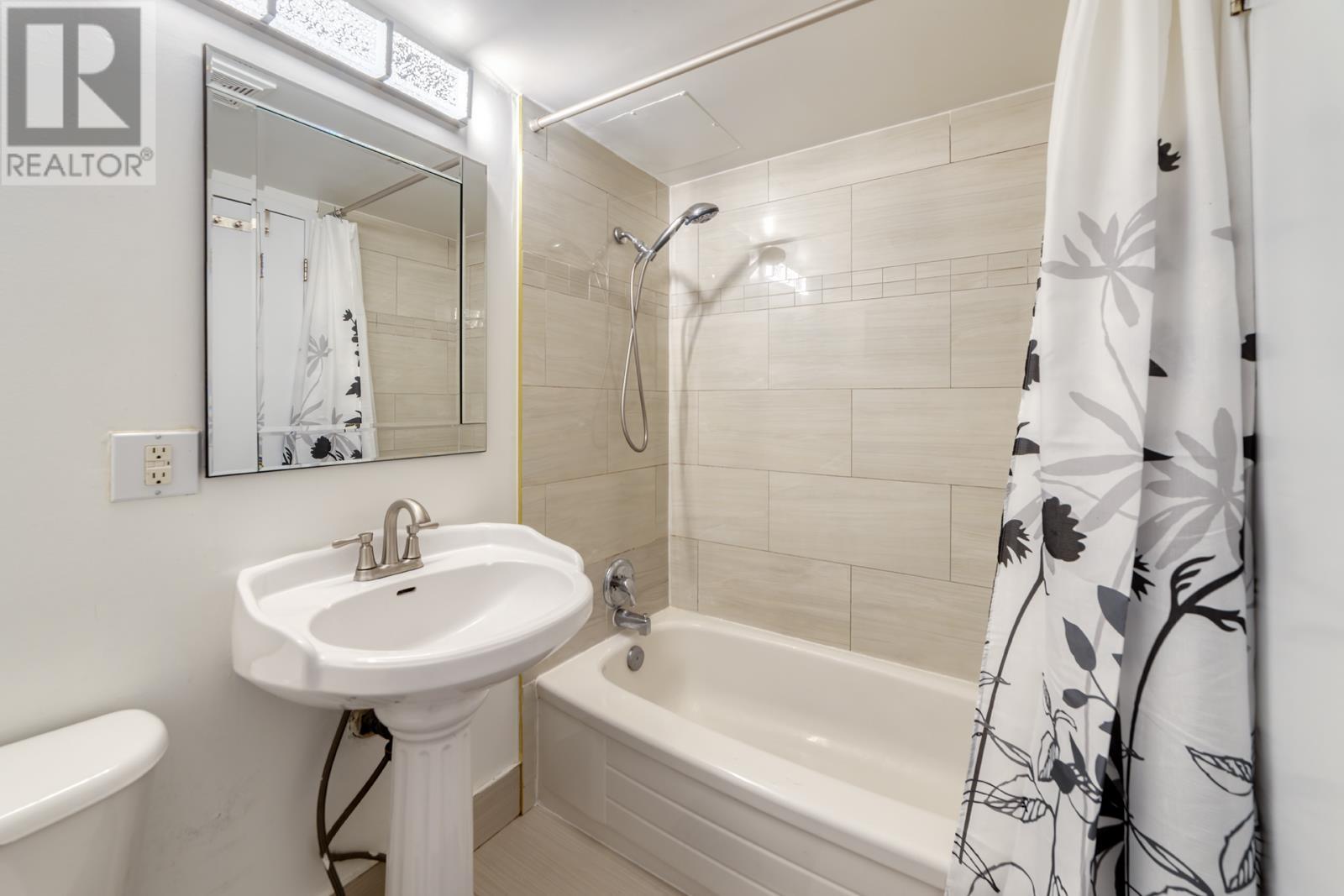 210 8651 Westminster Highway, Richmond, British Columbia  V6X 3E3 - Photo 18 - R2981590