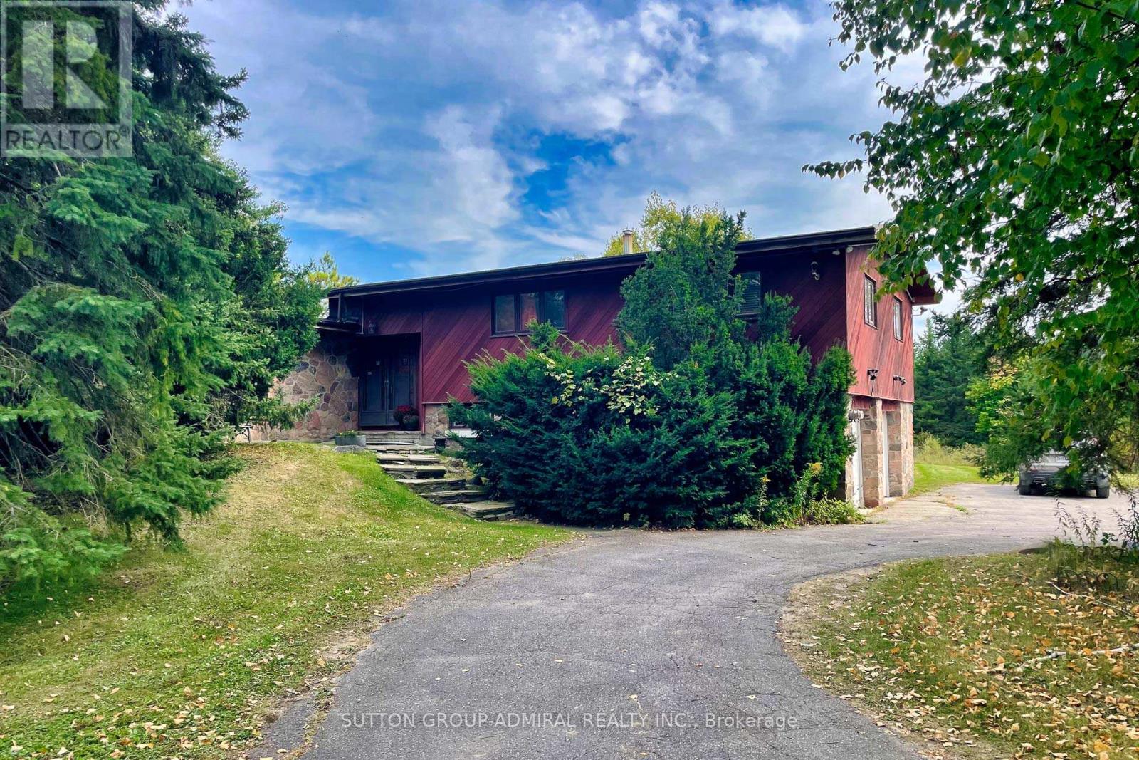 175 South Summit Farm Road, King, Ontario  L7B 1J8 - Photo 10 - N12039447
