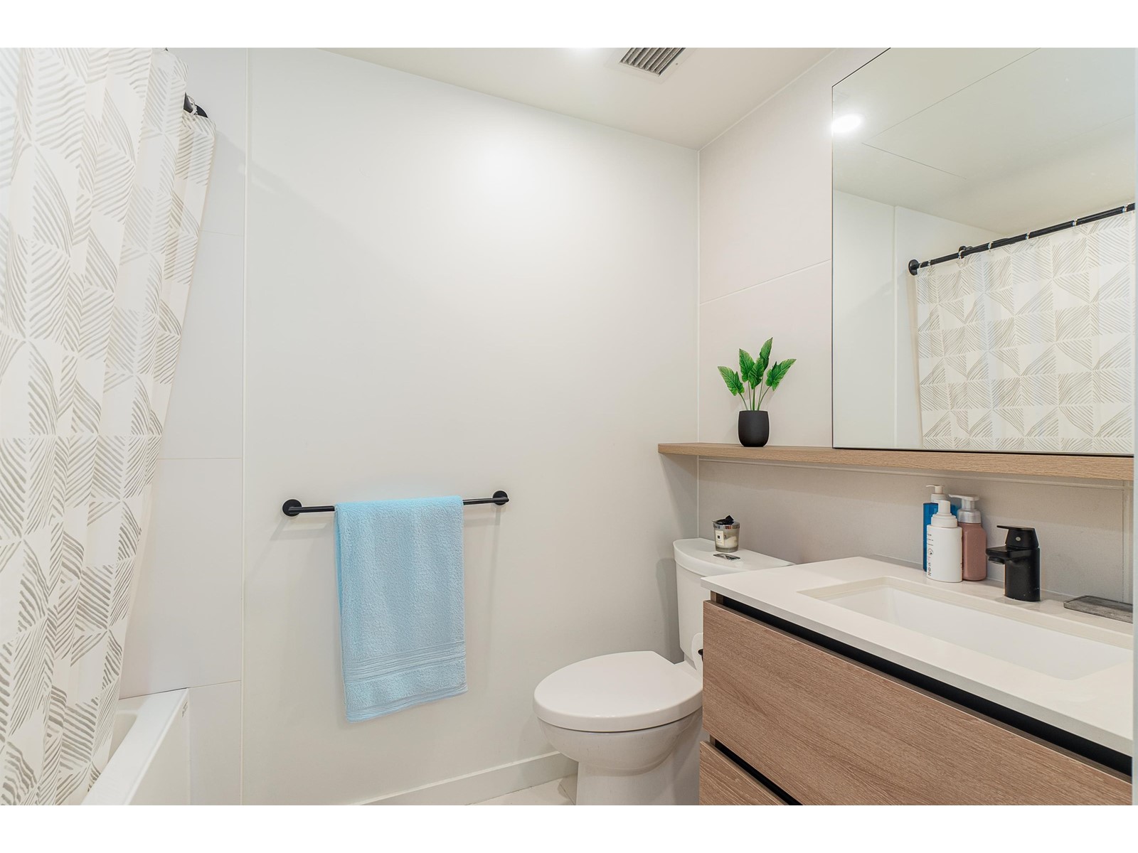 2501 13428 105 Avenue, Surrey, British Columbia  V3T 4B2 - Photo 13 - R2977512