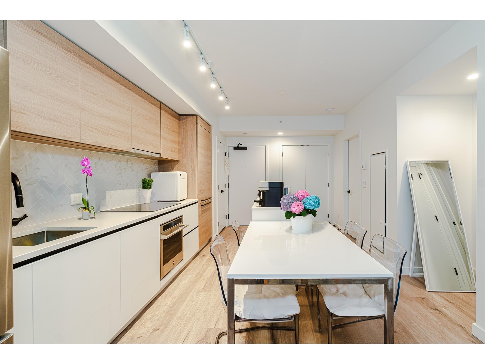 2501 13428 105 Avenue, Surrey, British Columbia  V3T 4B2 - Photo 6 - R2977512