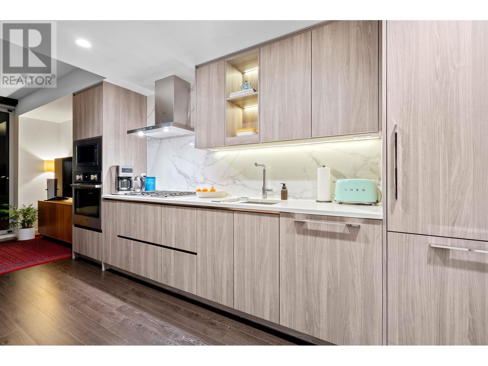 Listing Picture 7 of 36 : 1304 4890 LOUGHEED HIGHWAY, Burnaby / 本拿比 - 魯藝地產 Yvonne Lu Group - MLS Medallion Club Member