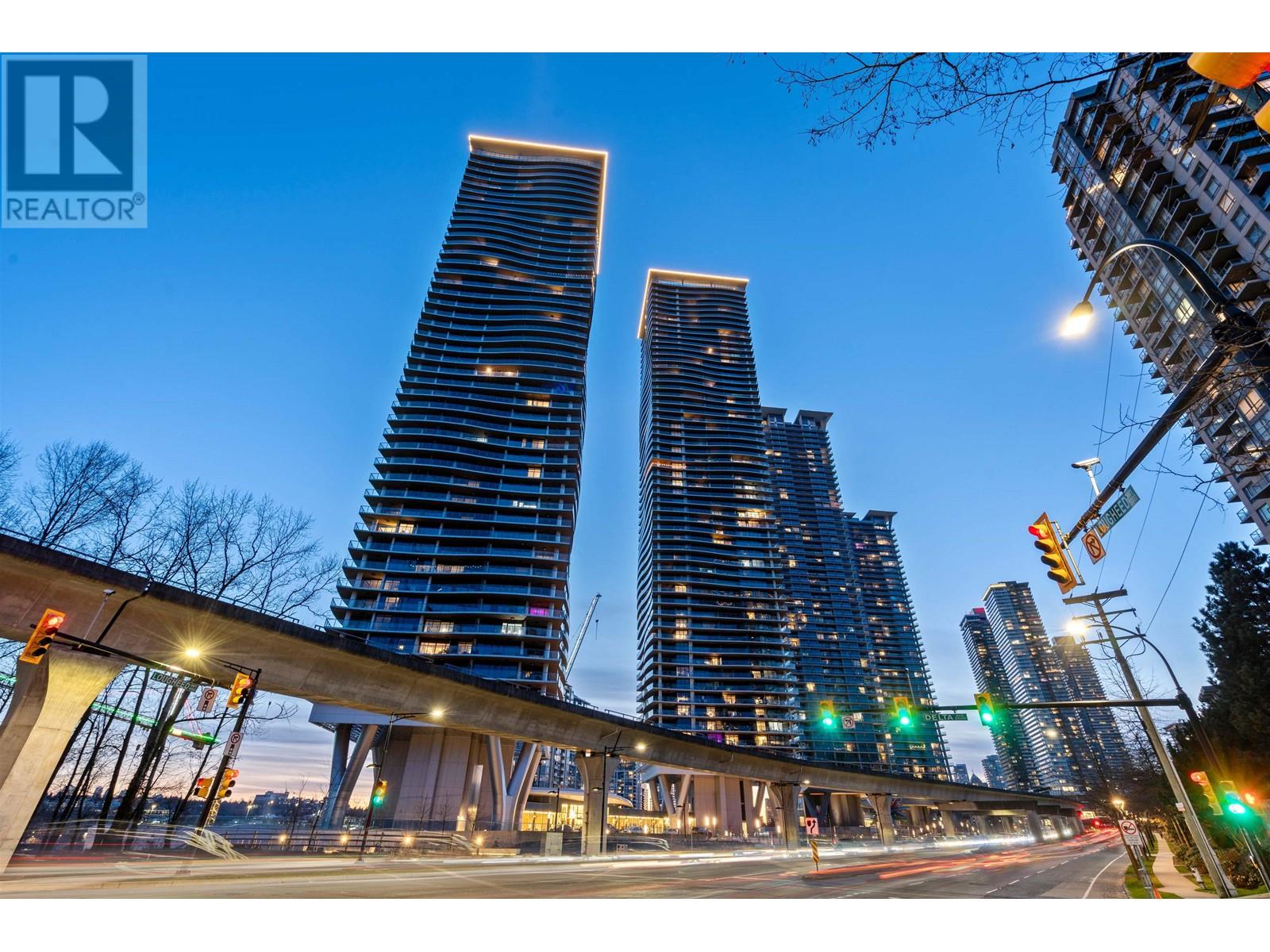 Listing Picture 5 of 36 : 1304 4890 LOUGHEED HIGHWAY, Burnaby / 本拿比 - 魯藝地產 Yvonne Lu Group - MLS Medallion Club Member