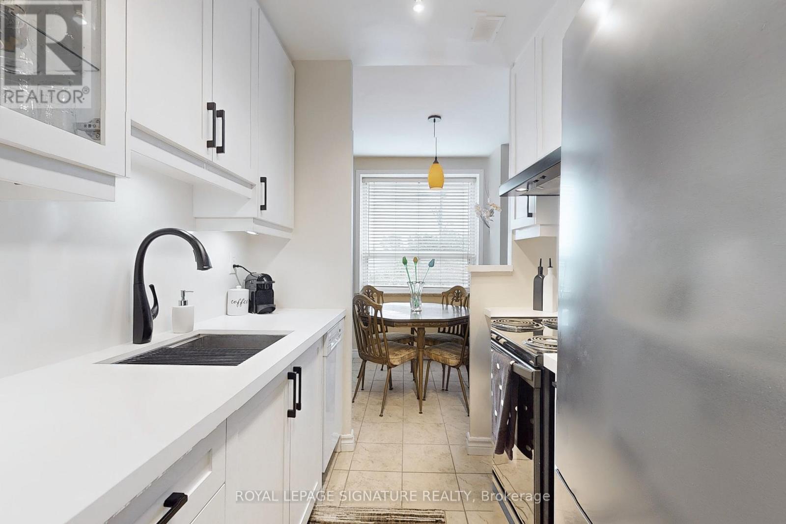 205 - 219 Wilson Avenue, Toronto (Bedford Park-Nortown), Ontario  M5M 3B2 - Photo 9 - C12039485