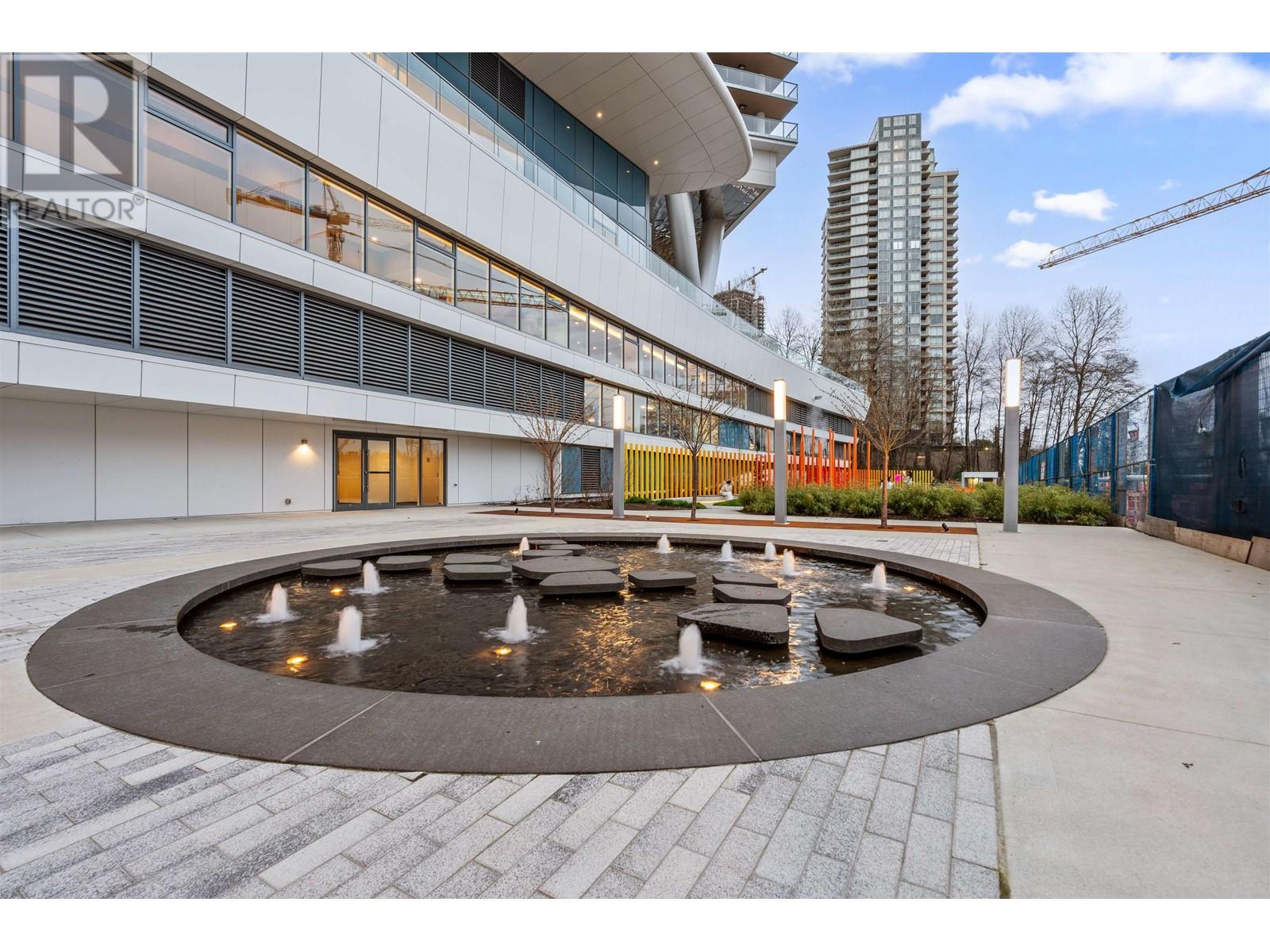 Listing Picture 35 of 36 : 1304 4890 LOUGHEED HIGHWAY, Burnaby / 本拿比 - 魯藝地產 Yvonne Lu Group - MLS Medallion Club Member