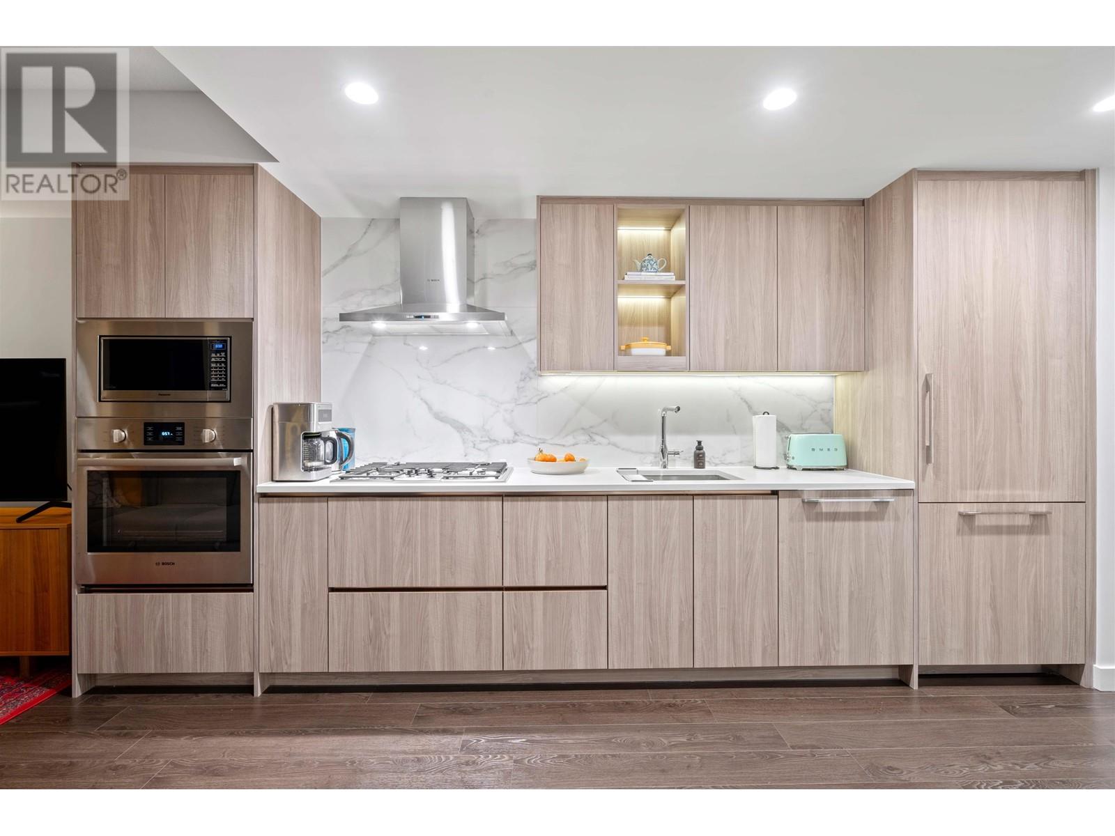 Listing Picture 8 of 36 : 1304 4890 LOUGHEED HIGHWAY, Burnaby / 本拿比 - 魯藝地產 Yvonne Lu Group - MLS Medallion Club Member
