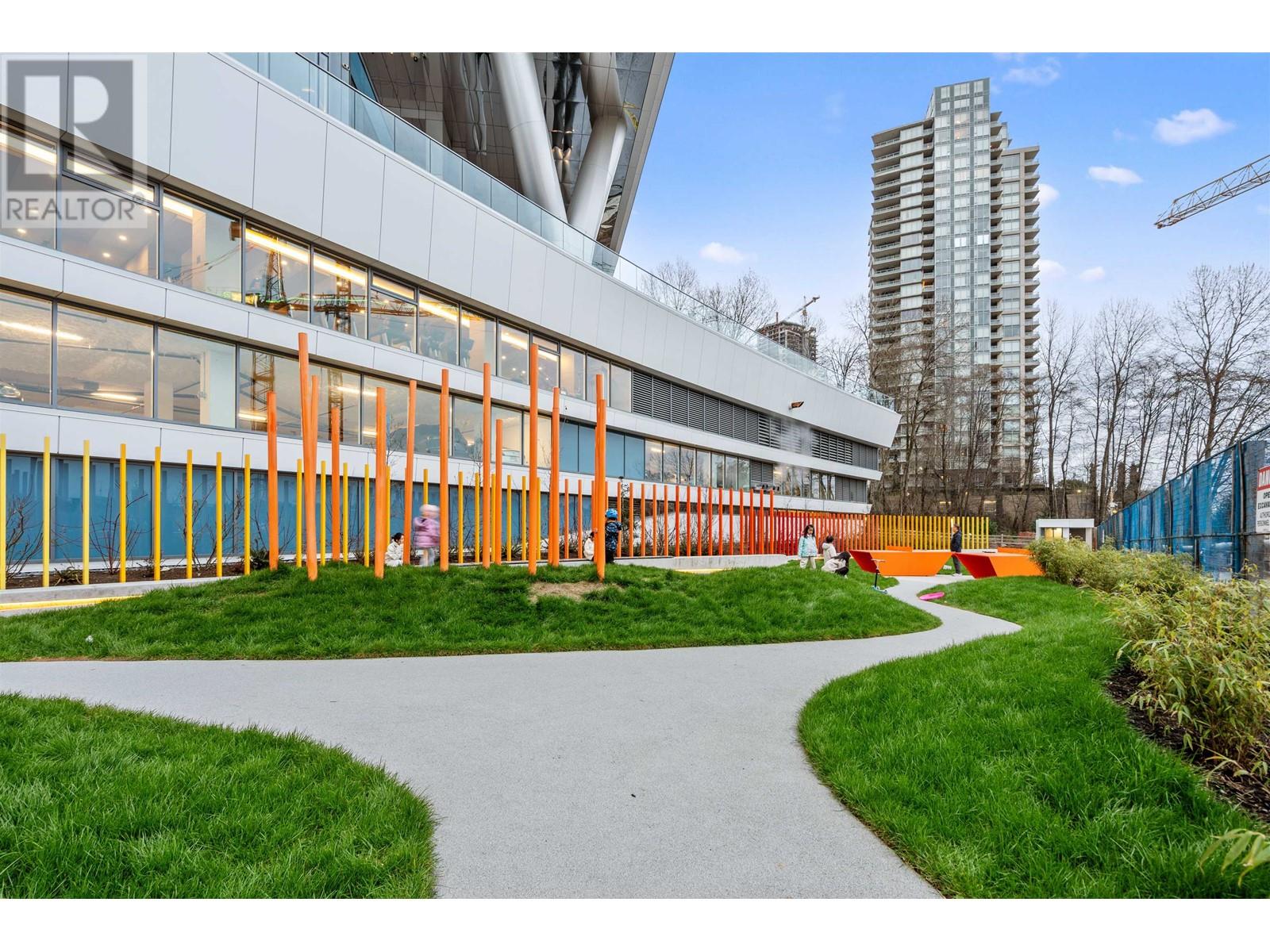Listing Picture 34 of 36 : 1304 4890 LOUGHEED HIGHWAY, Burnaby / 本拿比 - 魯藝地產 Yvonne Lu Group - MLS Medallion Club Member