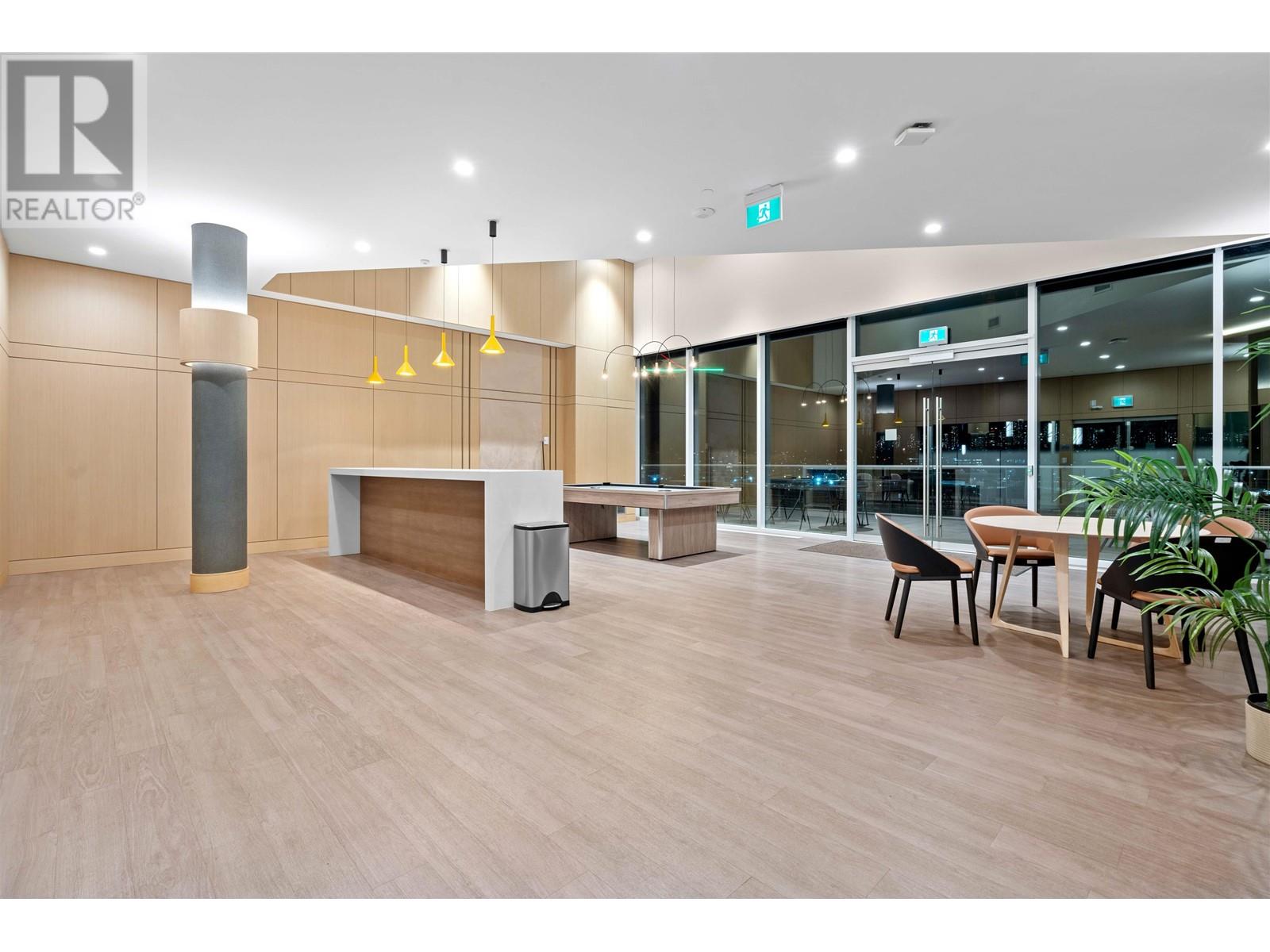 Listing Picture 26 of 36 : 1304 4890 LOUGHEED HIGHWAY, Burnaby / 本拿比 - 魯藝地產 Yvonne Lu Group - MLS Medallion Club Member
