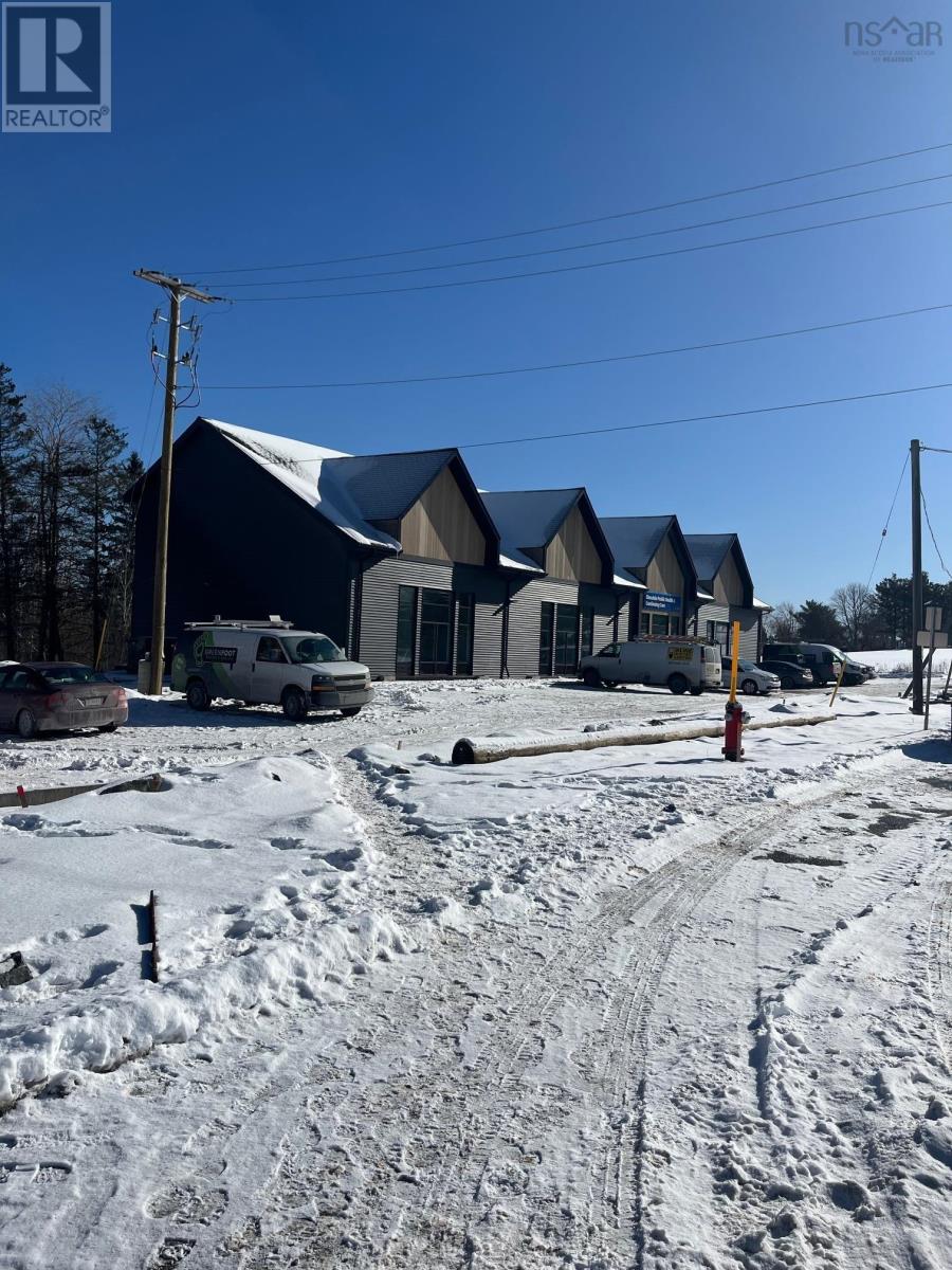427 Highway 214, Elmsdale, Nova Scotia  B2S 2L8 - Photo 3 - 202502926