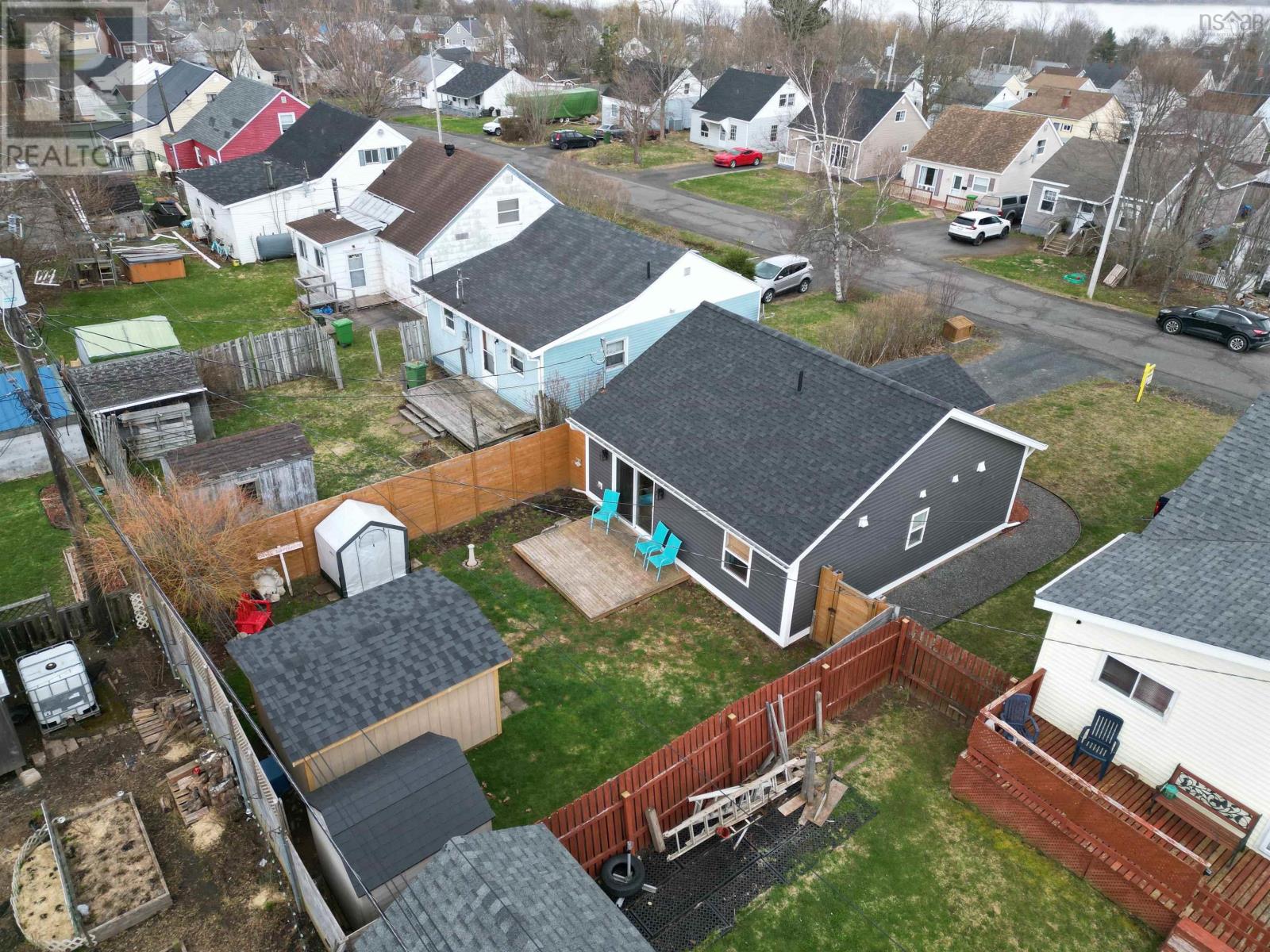 80 Elm Street, Pictou, Nova Scotia  B0K 1H0 - Photo 2 - 202503245