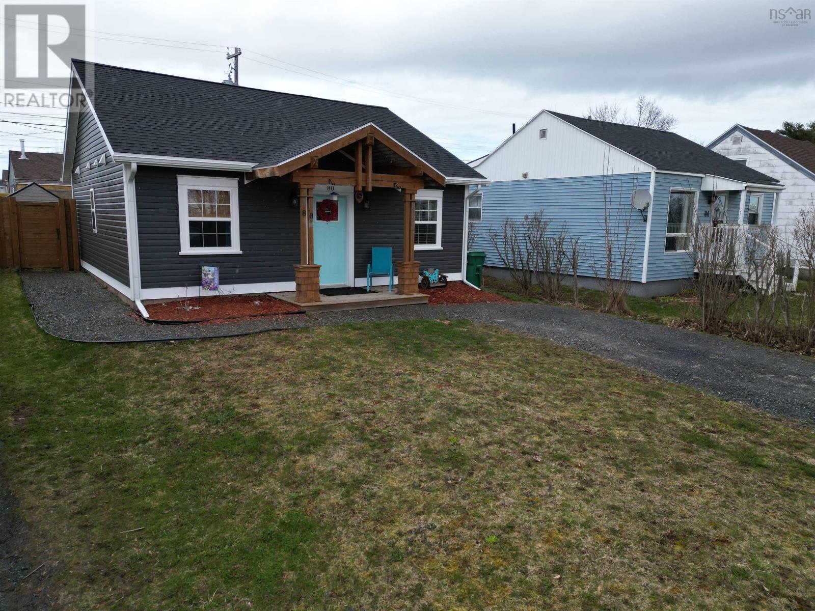 80 Elm Street, Pictou, Nova Scotia  B0K 1H0 - Photo 4 - 202503245