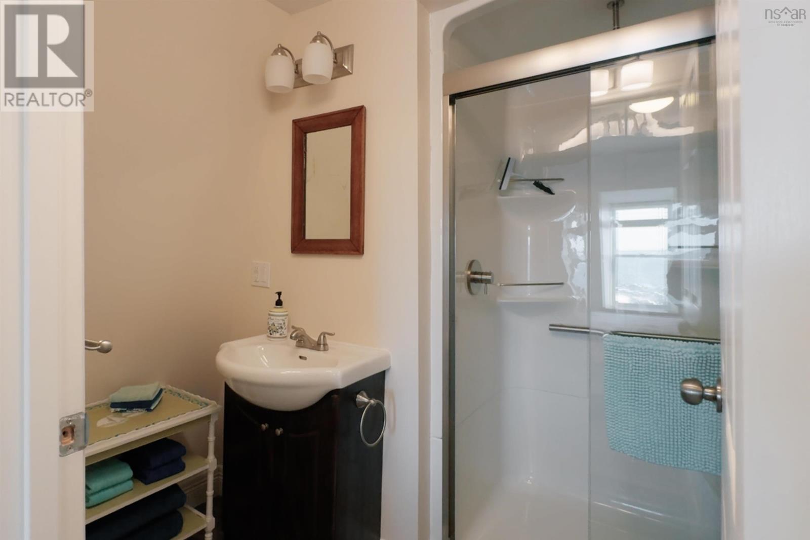 125 The Point Road, Blue Rocks, Nova Scotia  B0J 2C0 - Photo 29 - 202503678