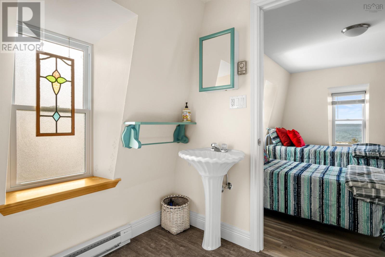 125 The Point Road, Blue Rocks, Nova Scotia  B0J 2C0 - Photo 32 - 202503678