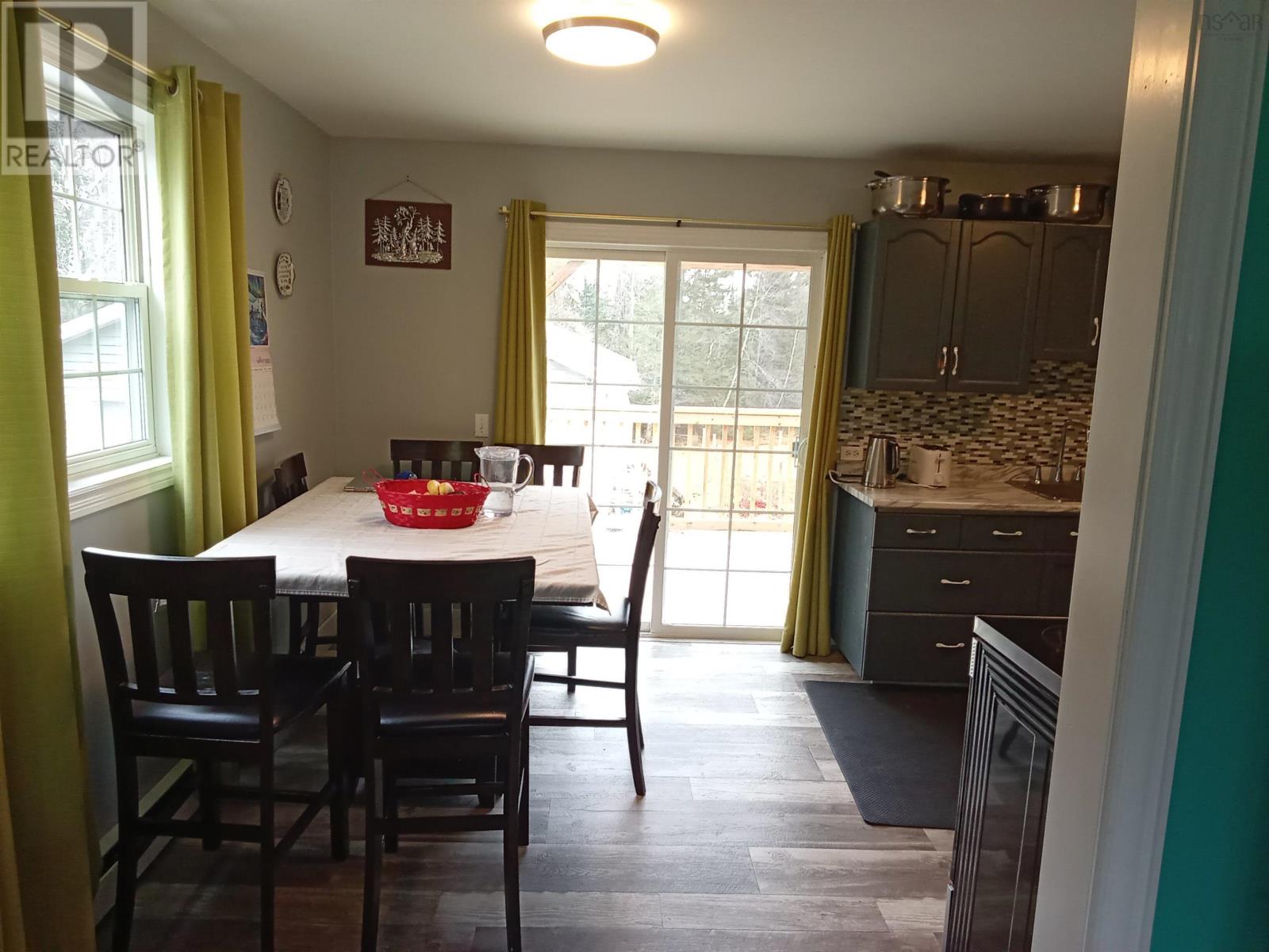 1082 College Road, Valley, Nova Scotia  B6L 3H1 - Photo 7 - 202505166