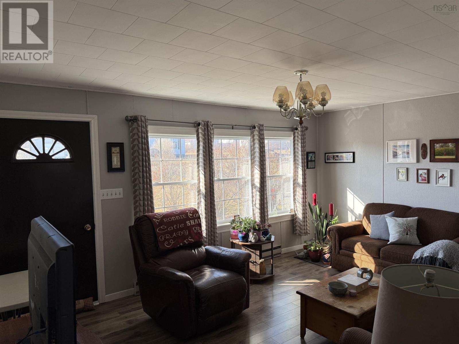 230 Waterview Street, New Waterford, Nova Scotia  B1H 3G4 - Photo 11 - 202505293