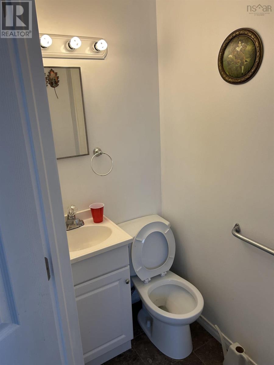 45 Ashby Road, Sydney, Nova Scotia  B1S 2Z9 - Photo 4 - 202505332