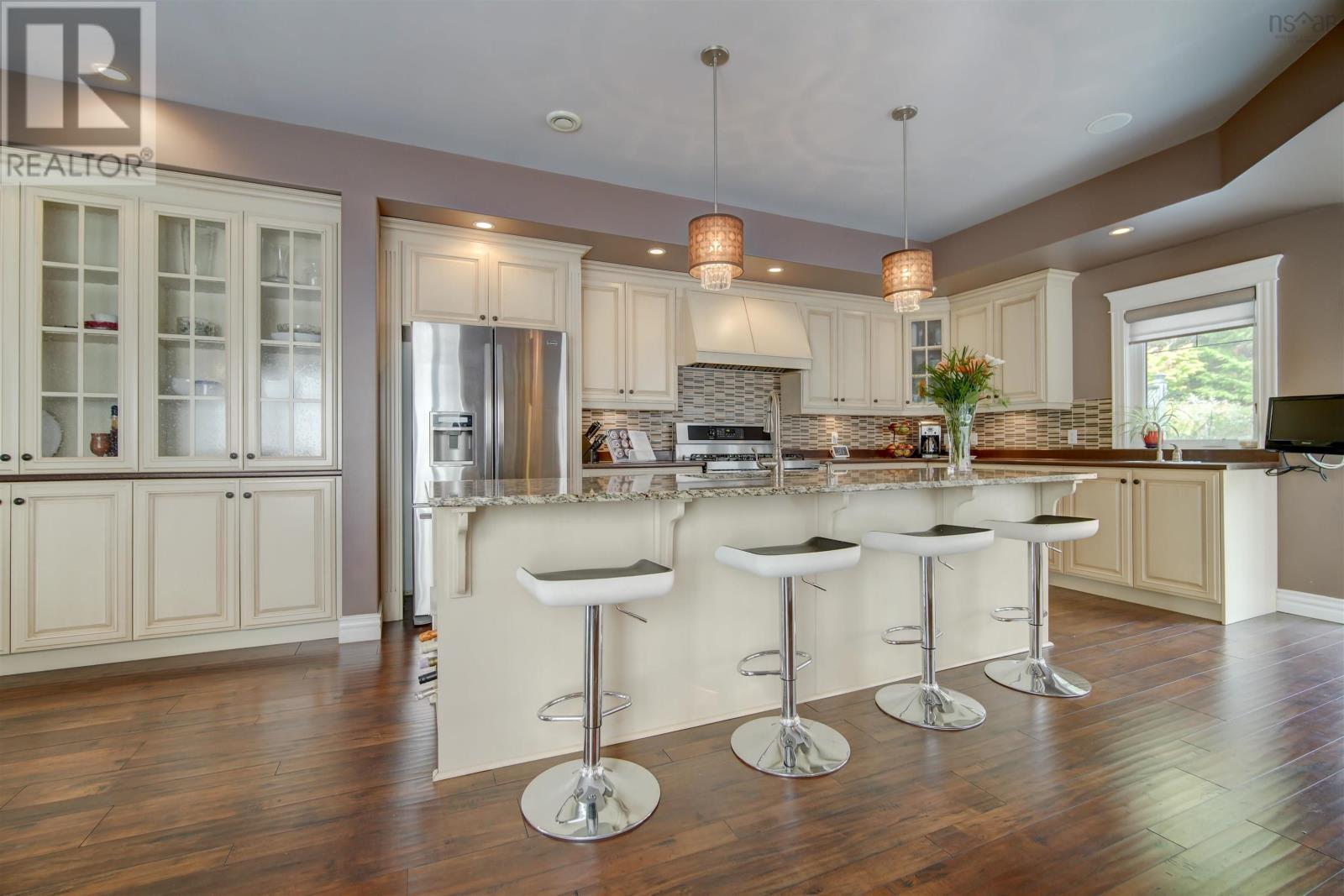 7 Smiths Road, Bedford, Nova Scotia  B4B 1B5 - Photo 12 - 202505345