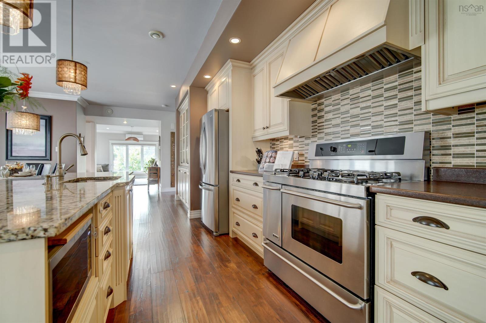 7 Smiths Road, Bedford, Nova Scotia  B4B 1B5 - Photo 14 - 202505345