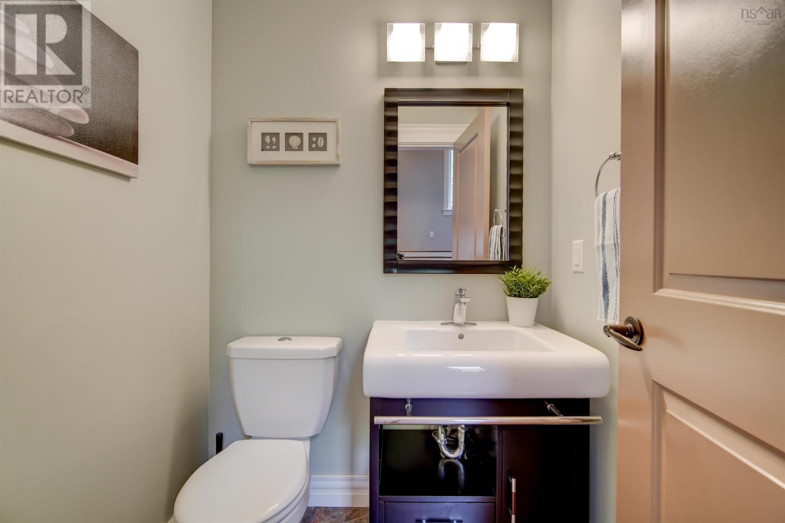 7 Smiths Road, Bedford, Nova Scotia  B4B 1B5 - Photo 21 - 202505345