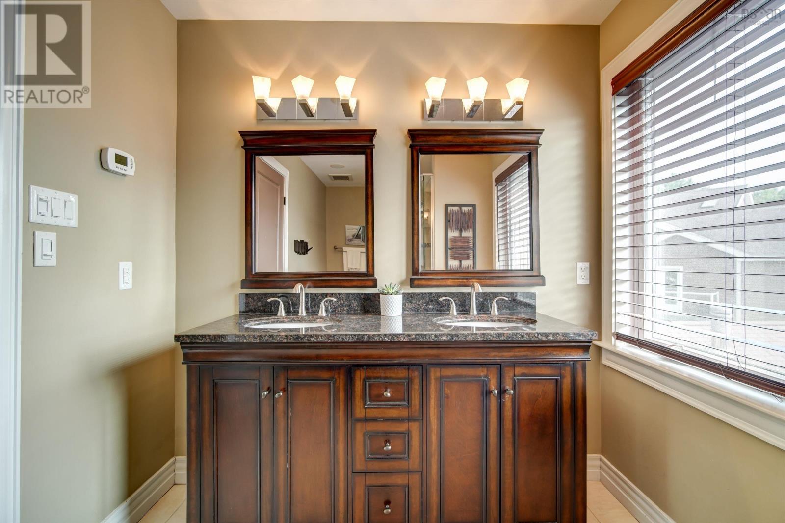 7 Smiths Road, Bedford, Nova Scotia  B4B 1B5 - Photo 27 - 202505345