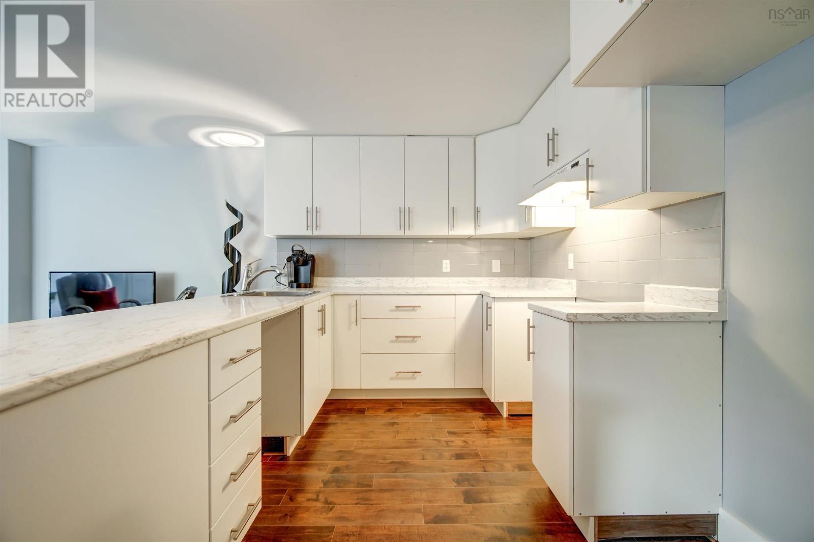 7 Smiths Road, Bedford, Nova Scotia  B4B 1B5 - Photo 40 - 202505345