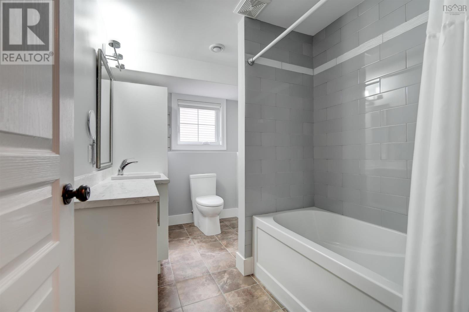 7 Smiths Road, Bedford, Nova Scotia  B4B 1B5 - Photo 44 - 202505345